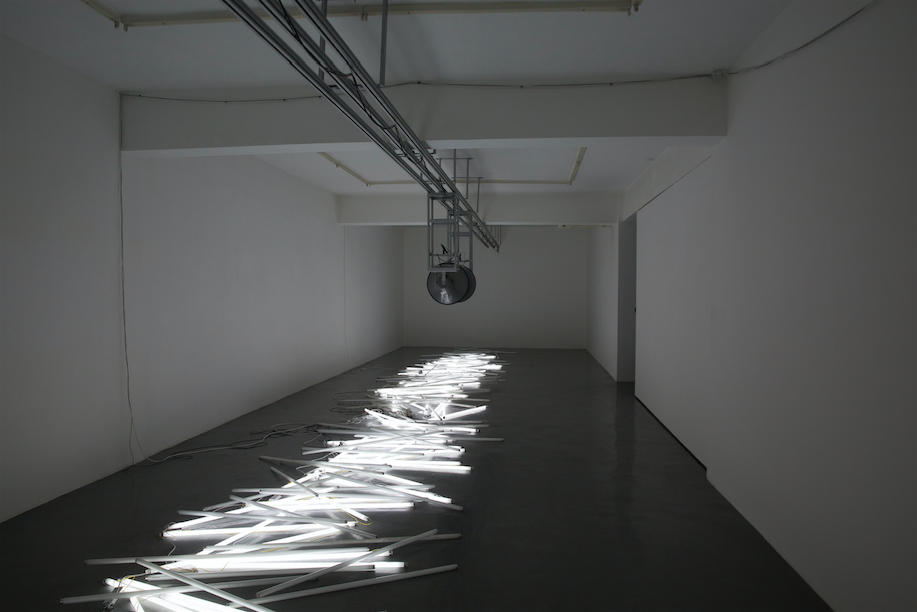 “The Flickering Uncertain”, an exhibition by two pioneers of media art at the Chronus Art Center in Shanghai